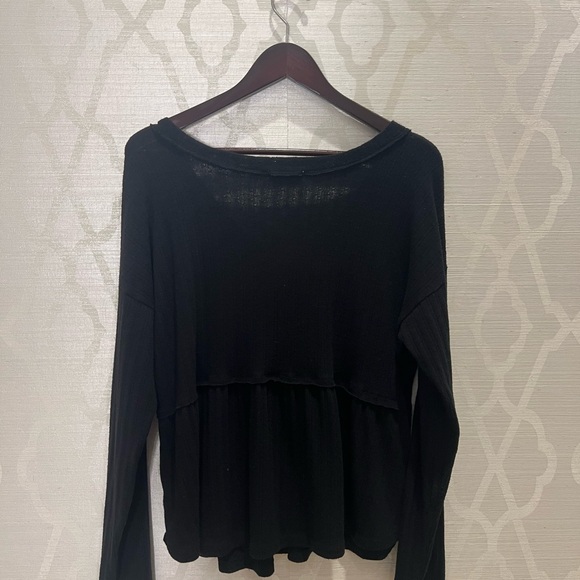 Maurice’s V-Neck Blouse - Picture 3 of 3